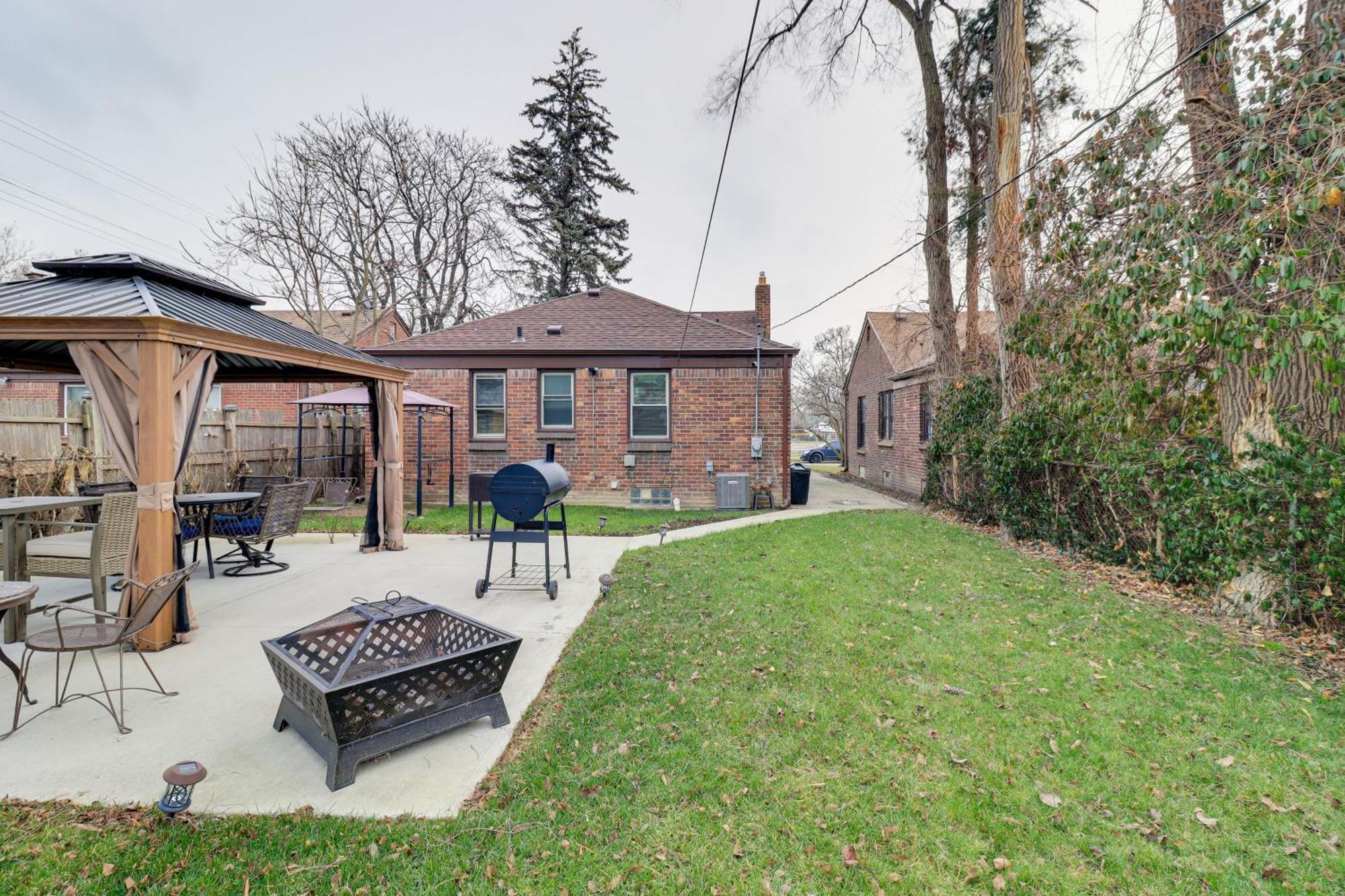 Family-Friendly Detroit Home 12 Mi To Downtown! 외부 사진